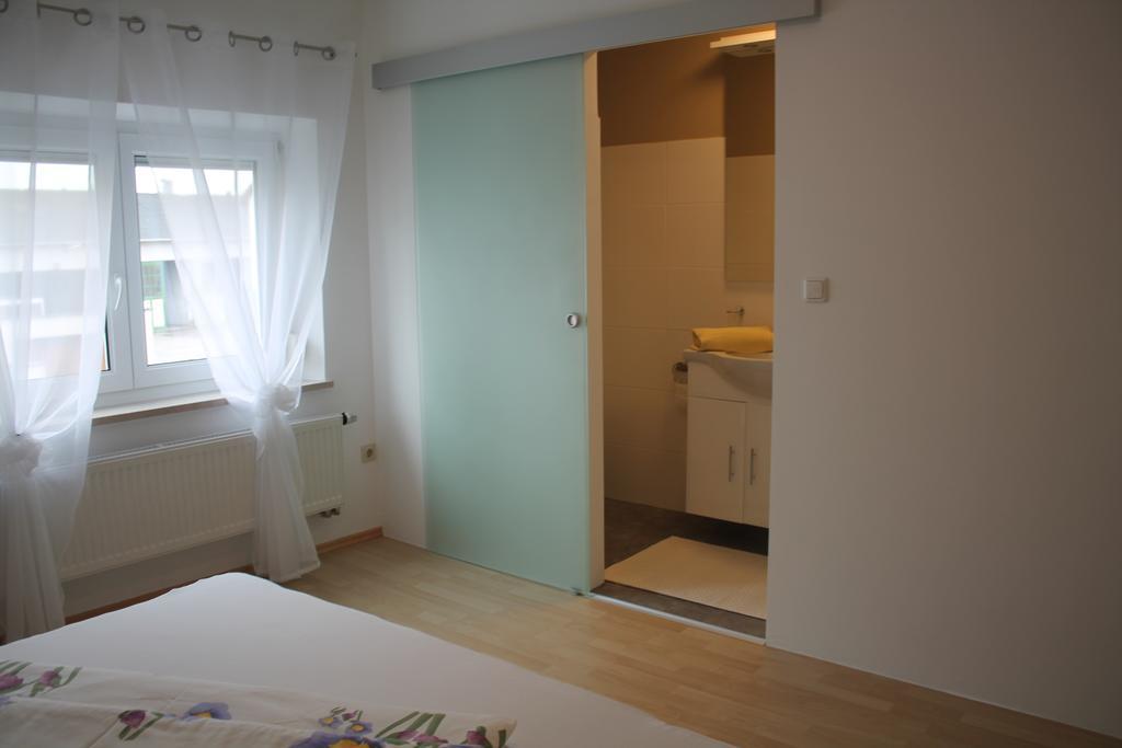 Appartements-Steinkirchner Straubing Habitación foto